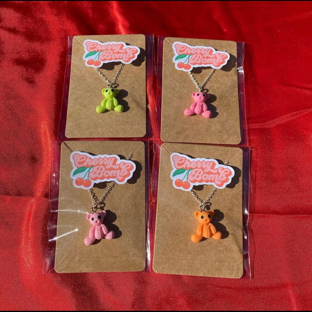 🧸Teddy bear necklace 🧸